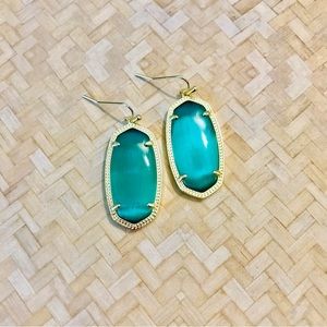 Kendra Scott Elle cat’s eye emerald green earrings Gold Plated